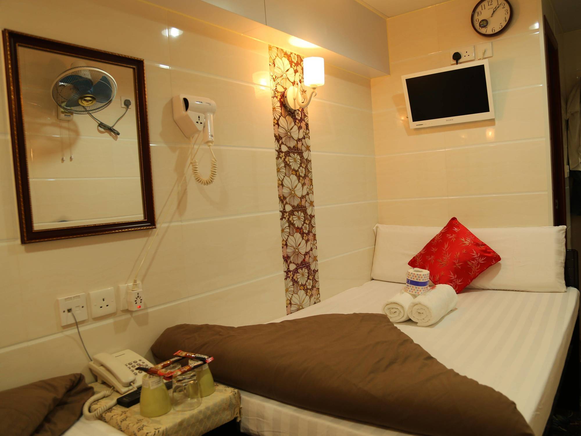 New Tokyo Hostel Hong Kong Ngoại thất bức ảnh