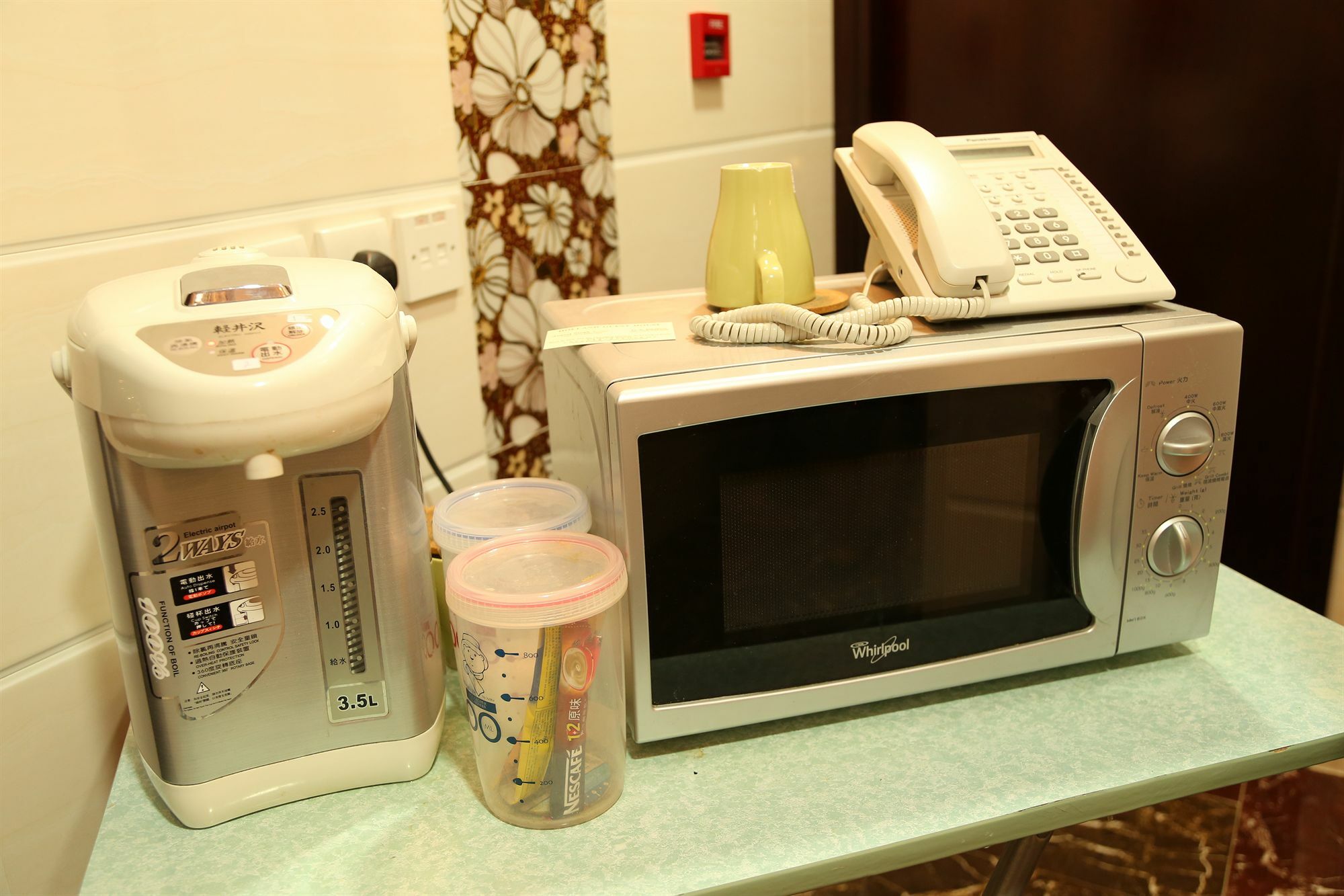 New Tokyo Hostel Hong Kong Ngoại thất bức ảnh